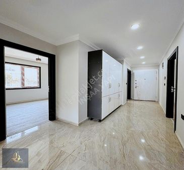 Beylikdüzü Yakuplu'da Satılık 3+1 Metrobüse Yakın Konumda Fırsat