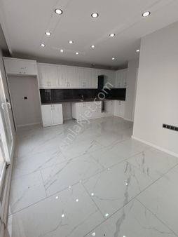 Davutlar Merkez'de Sıfır 2+1 Satılık Daire