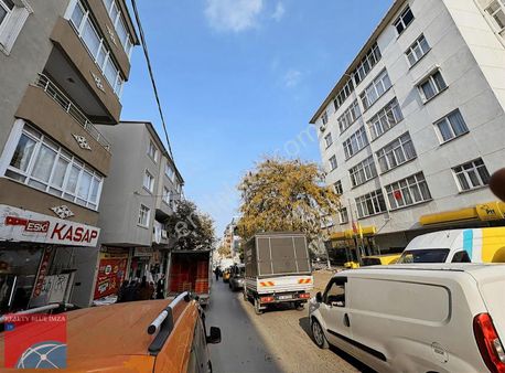 Sultanbeyli Merkezde Yenilenmiş 50 M² Arsa Paylı 3+1 Daire