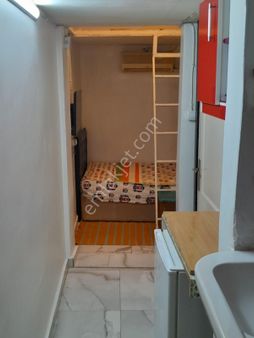 Metro Durağı Civarında Eşyalı Daire 1+0