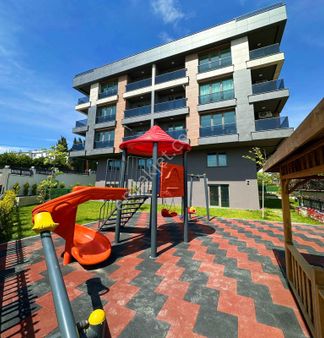 Beylikdüzü Kavaklı'da 3+1 Müstakil Bahçeli Villa Tadında Daire