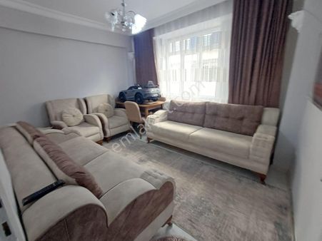 Zeytinburnu Telsiz Mah'de 2+1 15yıllık Masrafsız Satılık Daire Osmanlı Emlak