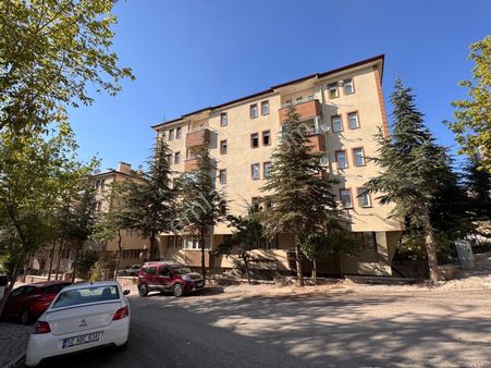 Şanlıbaba Emlak'tan 2000 Evler Mah. Kiralık 3+1 Eşyalı Daire