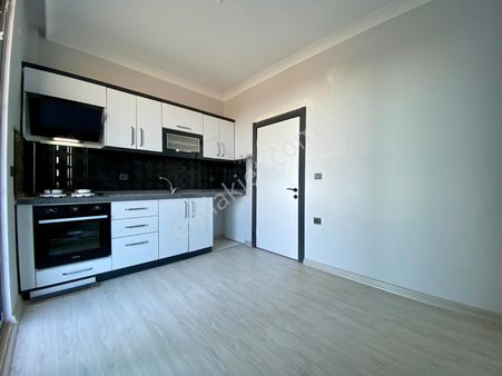 Yükselden Altınkumda Ayrı Mutfak Ara Kat Satılık Sıfır 2+1 Daire