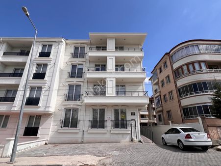 Şanlıbaba Emlak'tan 2000 Evler Mah.satılık 1+1 Eşyalı Daire