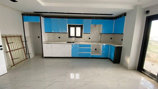 Emlak/tur'dan Manisa Turgutluergenekon Mahallesi Lüks Dubleks