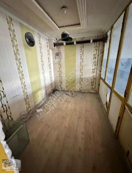 Yenikent Sanayiide Giriş Kat 150 M Kiralık İşyeri