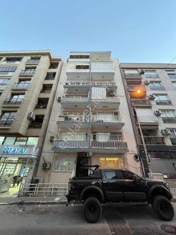 Karabağlar Yeşilyurt Mahallesi Cadde Üstü Ara Kat 3+1 Daire