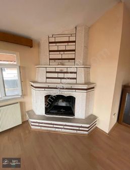 İnfo Gayrimenkulden 5+1 300m2 Eşyasız Kiralık 4 Teraslı Daire