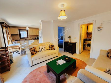 Bodrum Eskiçeşme De Aylık Ödemeli Eşyalı Bahçe Katı Daire
