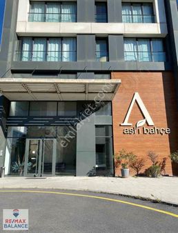 Kartal Uğurmumcu Aslı Bahçe Sitesinde 2+1 Satılık Bahçe Katı