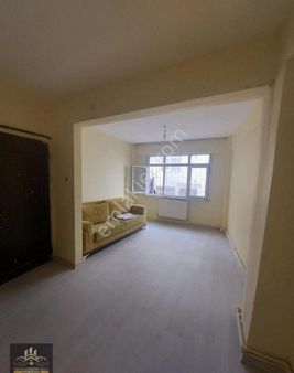 Kagıthane Çaglayan Mah. 1+1 Giriş Katı Kiralık Daire