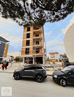 Sinanoğlu'dan Cadde Üzeri Asansörlü 2+1 Balkonlu Sıfır Daireler