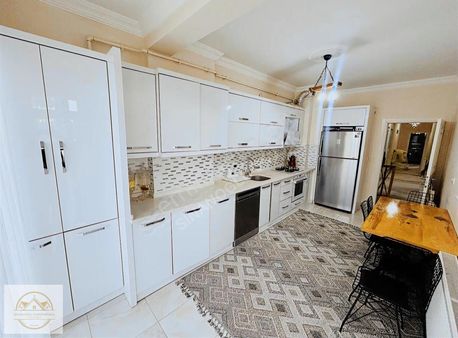 Sinanoğlu'dan Cadde Üzeri Emsalsiz 6+1 Geniş Dubleks Daire