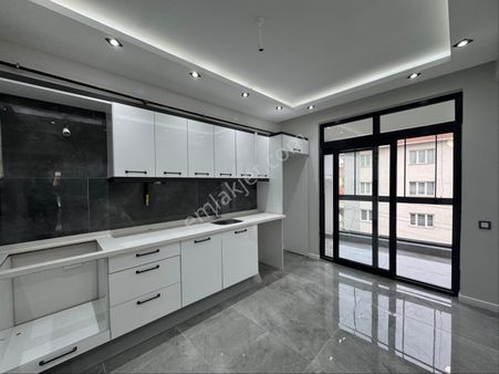 Pi Gayrimenkul’den Şirintepe’de Bursa Cad. 3+1 Daire