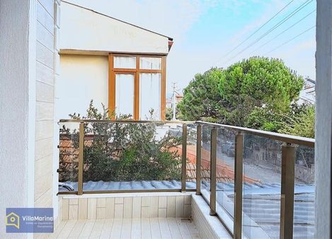 Sahil Sitelerinde Denize 200 Metre 3+1 Yazlık