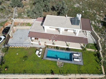 Milas Havalimanı Civarındamasrafsız Bakımlı Villa