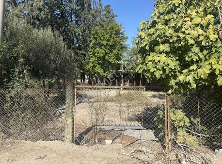 560 Mt Arsa 3 Kata İmarlı Köşe Parsel .gerçekten Güzel Arsa.