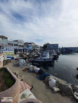 Altn Emlaktn Çarşı Merkeznde Ara Kat Doğalgazlı 2+1satılık Daire