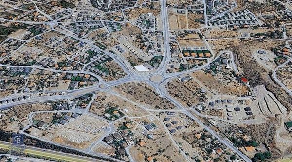 Çaybaglarının En Güzel Yerinde Köşe Parsel