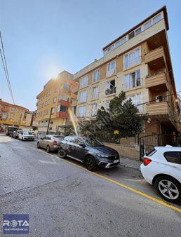 Rota'dan A.yasevi Mah Perşembe Pazarı İçinde Kiralık 1+1 Daire..