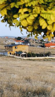 İstiklal Mah. Üniversite Ve Okullar Bölgesinde Satılık Villa