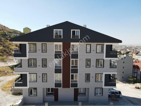 Şanlıbaba Emlak'tan Esentepe Mahallesinde Satılık 1+1 Daire