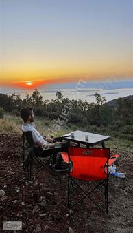 Ayva Köyde Göl Manzaralı Tarlalar