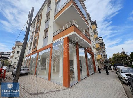 Turyap Metropol'den Koyunoğlu'nda Satılık Dükkan