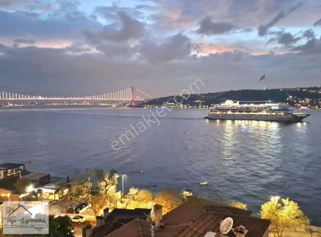 Çengelköyde Benzersiz Boğaz Manzaralı 2+1 Geniş Satılık Daire