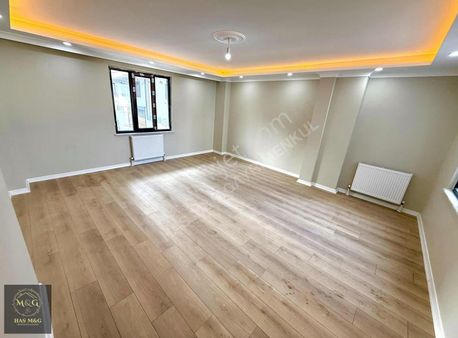 Havaalanı Yol Üstü Modern Mimari Harika Genişlikte Ultralüks