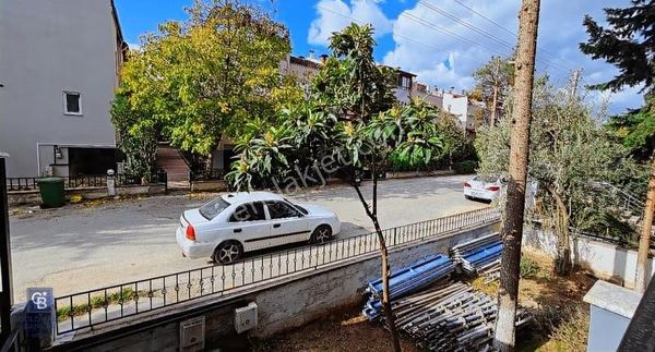 Kınıklı Siteler Mahallesi 110 M² Ara Kat 2+1 Kiralık Daire