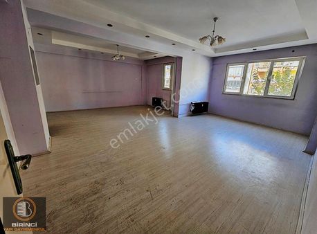 1.yapı'dan İnönü Caddesinde Asansörlü Arakat Mega Daire