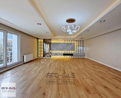 Metrobüse Yürüme Mesafesi'nde 2+1 Balkonlu Ara Kat