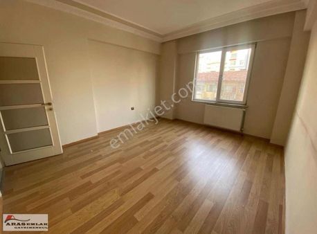 Acill Satılık Erkilet Erğrulğazi Mah.3+1 Merkezi Sistemli Daire