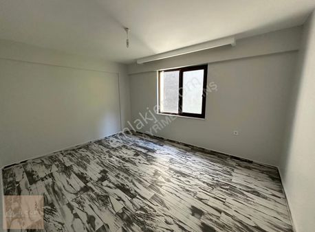 Self'den Karahasanlıda Merkezi Konum Geniş Kullanışlı 3+1 Daire