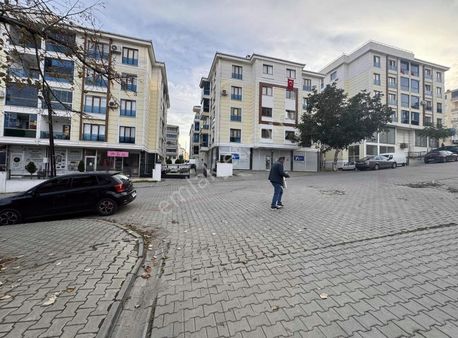 Tema Emlaktan Altınova Mahallesi Siteiçi Arakat 2+1kiralık Daire