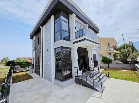 Yetişen Alır / 4+1 Müstakil Havuzlu Villa/ Ful Eşyalı