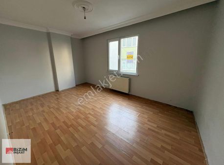 Okul Yanı Cadde Üzeri Ön Cephe 2+1, 95m2, 2.kat Satılık Daire !!
