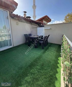 Üniversite Bölgesi Asmalıevlerde Satılık Lüx 1.5+1 Dublex Apart