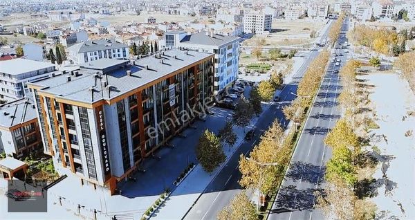 Redstone'dan Rumelide Site İçi Güvenlikli 1+1 Arakat Boş Daire