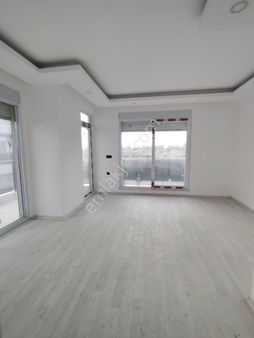 Yeniköyde Site İçi Havuzlu Sıfır Lüks 2+1 1. Katta Satılık