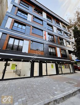 Hürriyet Mahalesi Paşaçayırı Caddesinde Kiralık Depolu Dükkan