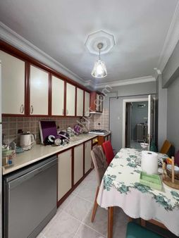 Kadıköy Mahallesinde İci Temiz Satılık Daire