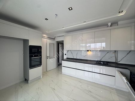 Pi Gayrimenkul’den Batıkent’te Özel Garajlı 3+1 Daire