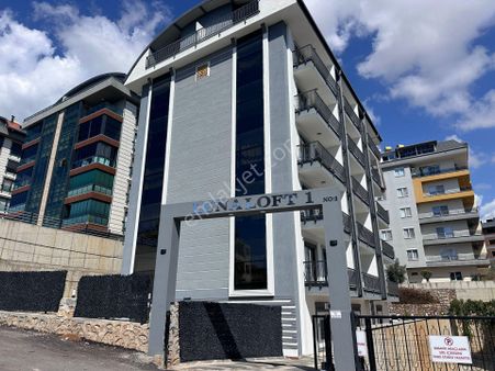 Oba'da Aktiviteli Çift Banyo 2+1 Lüx Eşyalı Sıfır Dubleks Daire