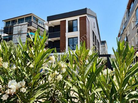 Didim Merkezde Asansörlü 4+1 Dubleks Daire