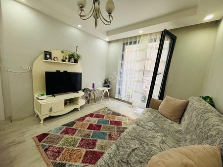 İmren Gayrimenkulden Satılık 1+1 Kapalı Mutfaklı 60 M2 Yüksek Giriş Kapalı Otoparklı