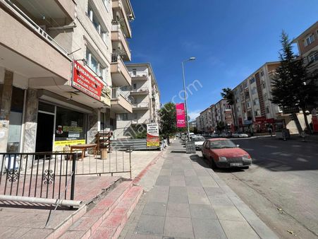 Sincan Ankara Caddesi Üzerinde Satılık Dükkan