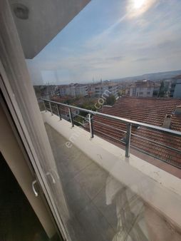 Aşıkpaşa Türbesi Yanı 4 Kat 4+1 Daire